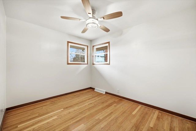 11 PARTLOW ST, Staunton, VA 24401