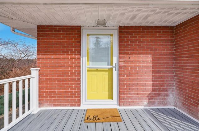 11 PARTLOW ST, Staunton, VA 24401