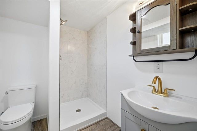 11 PARTLOW ST, Staunton, VA 24401