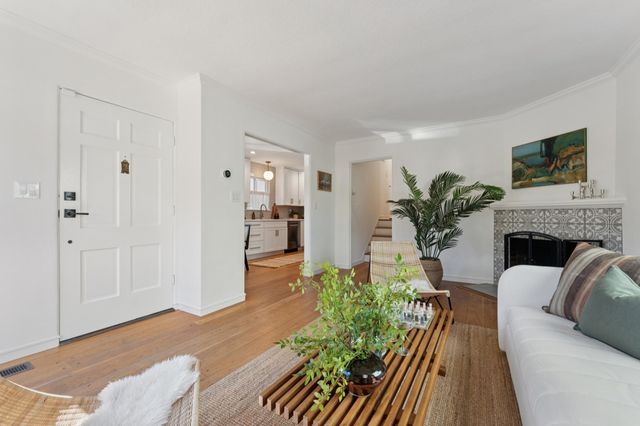 3945 Canon Ave, Oakland, CA 94602