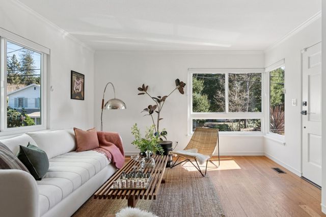 3945 Canon Ave, Oakland, CA 94602