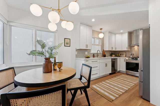 3945 Canon Ave, Oakland, CA 94602