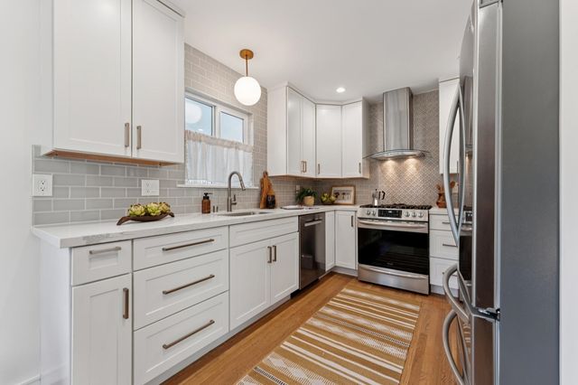 3945 Canon Ave, Oakland, CA 94602