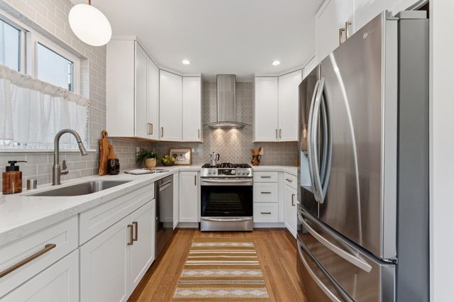 3945 Canon Ave, Oakland, CA 94602