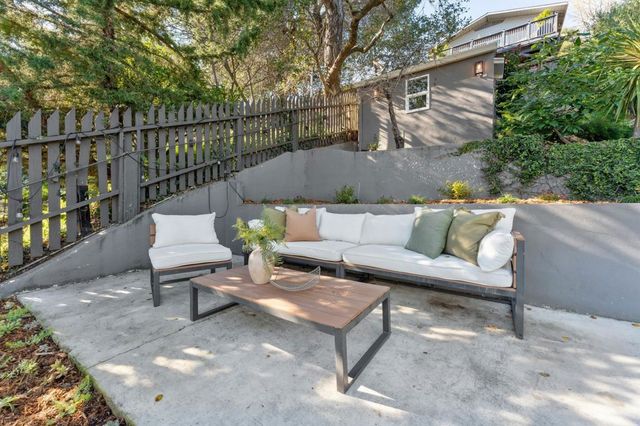 3945 Canon Ave, Oakland, CA 94602