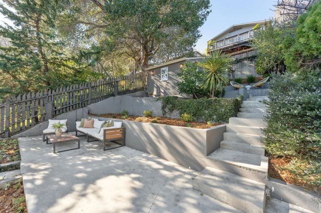 3945 Canon Ave, Oakland, CA 94602