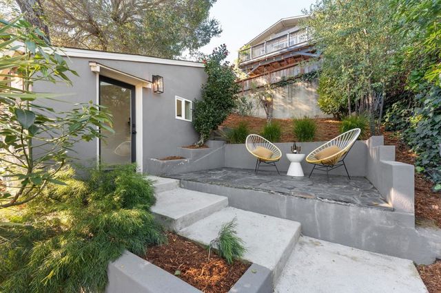 3945 Canon Ave, Oakland, CA 94602