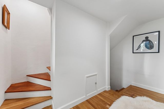 3945 Canon Ave, Oakland, CA 94602