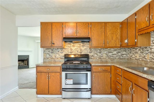 502 Harbor Lake Court, Marietta, GA 30066