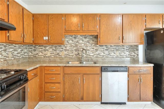 502 Harbor Lake Court, Marietta, GA 30066