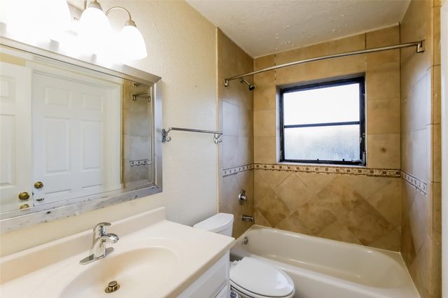 1411 SW 5th Ter, Deerfield Beach, FL 33441