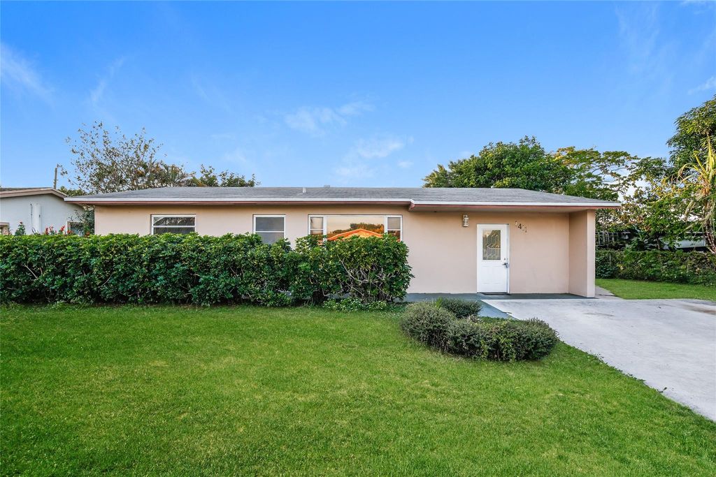 1411 SW 5th Ter, Deerfield Beach, FL 33441