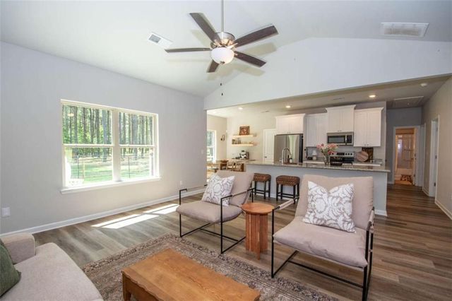 4079 Primrose Road, Grantville, GA 30220