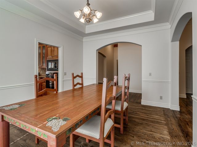 10136 S 77th East Place, Tulsa, OK 74133