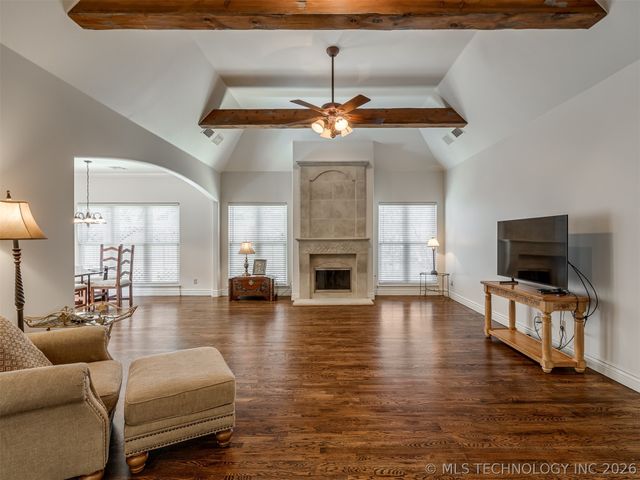 10136 S 77th East Place, Tulsa, OK 74133