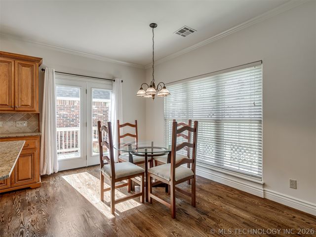 10136 S 77th East Place, Tulsa, OK 74133