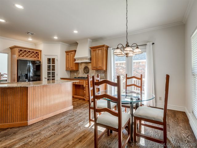 10136 S 77th East Place, Tulsa, OK 74133