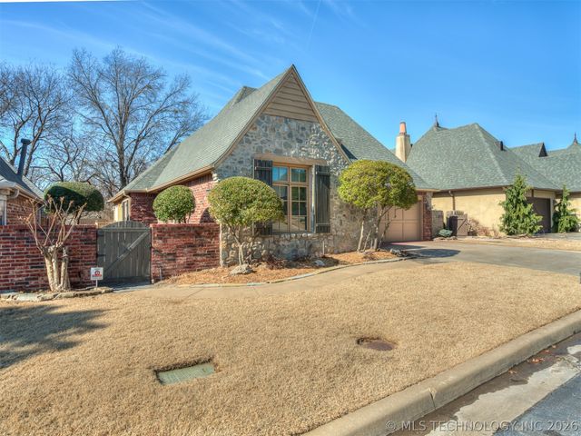10136 S 77th East Place, Tulsa, OK 74133