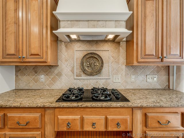 10136 S 77th East Place, Tulsa, OK 74133