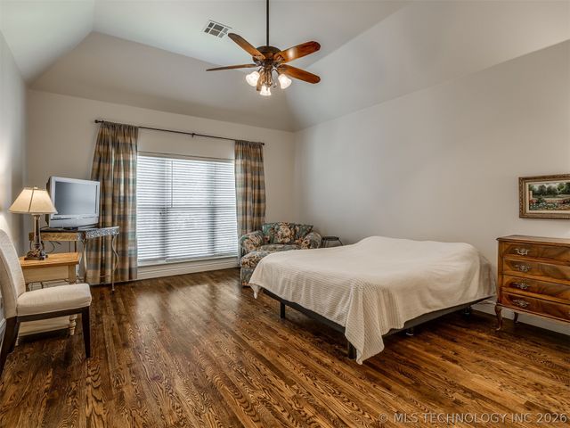 10136 S 77th East Place, Tulsa, OK 74133