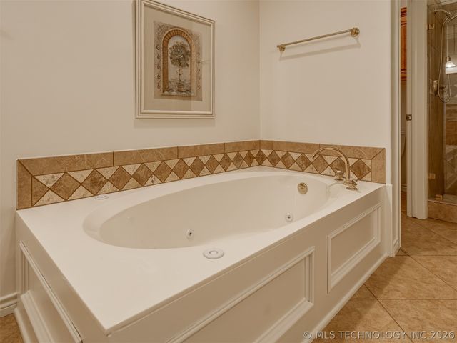 10136 S 77th East Place, Tulsa, OK 74133