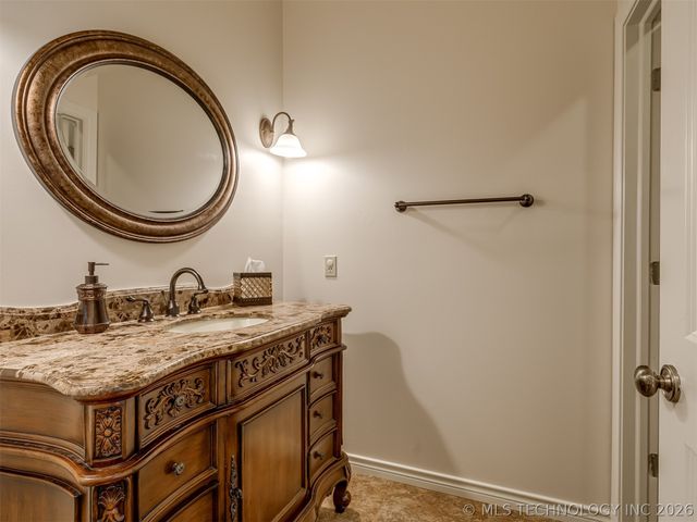 10136 S 77th East Place, Tulsa, OK 74133