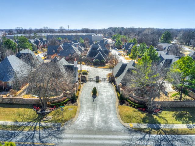 10136 S 77th East Place, Tulsa, OK 74133