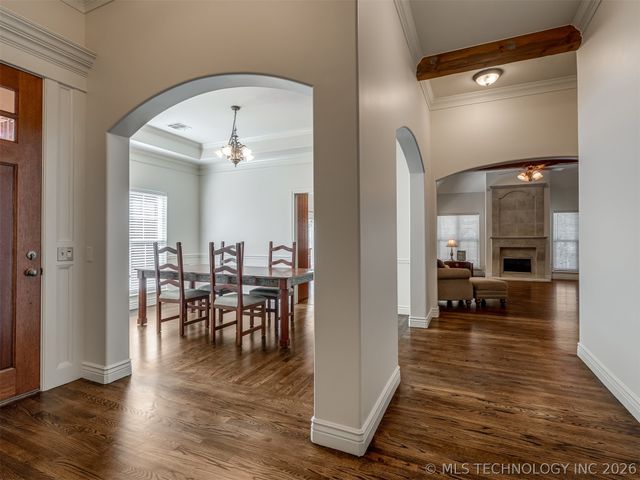 10136 S 77th East Place, Tulsa, OK 74133