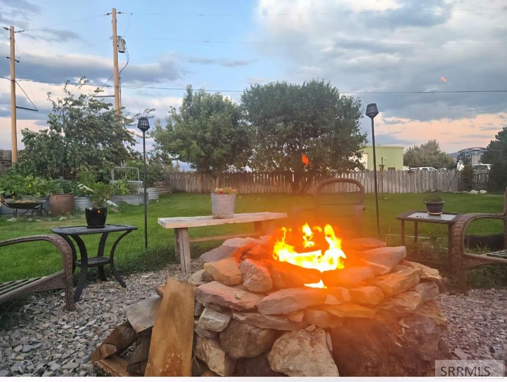 Image 3 of property listing at 111 Hickok, Mackay, ID 83251