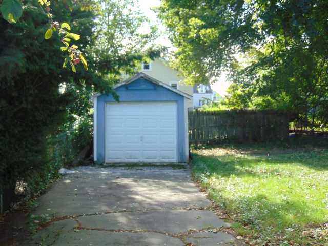152 Holbrook Rd, Quincy, MA 02171