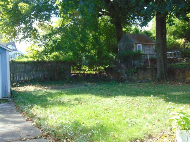152 Holbrook Rd, Quincy, MA 02171