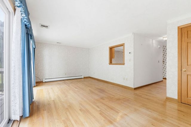 24 Cinnamon Cir 24, Walpole, MA 02081