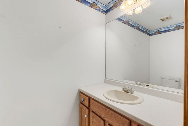 24 Cinnamon Cir 24, Walpole, MA 02081