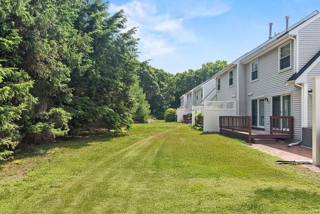 24 Cinnamon Cir 24, Walpole, MA 02081