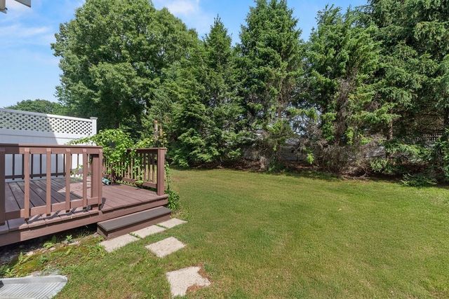 24 Cinnamon Cir 24, Walpole, MA 02081