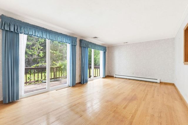 24 Cinnamon Cir 24, Walpole, MA 02081