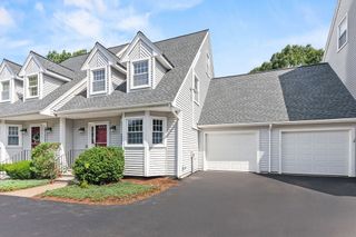 24 Cinnamon Cir 24, Walpole, MA 02081
