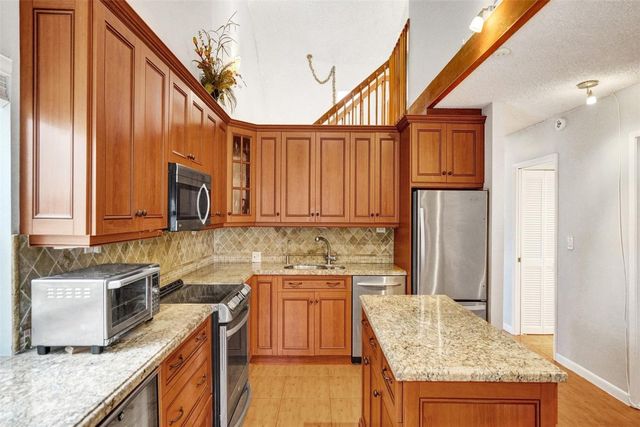 7680 NW 79th Avenue P 1, Tamarac, FL 33321