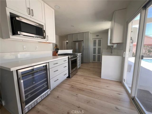 20933 Hemmingway Street, Canoga Park, CA 91304