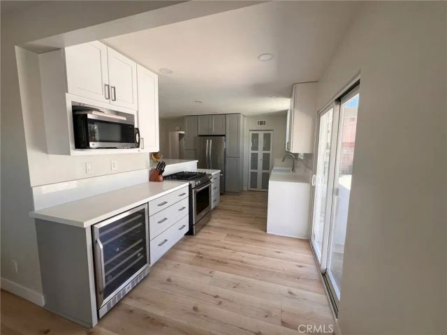 20933 Hemmingway Street, Canoga Park, CA 91304