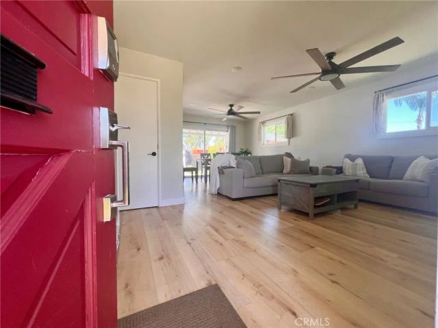 20933 Hemmingway Street, Canoga Park, CA 91304