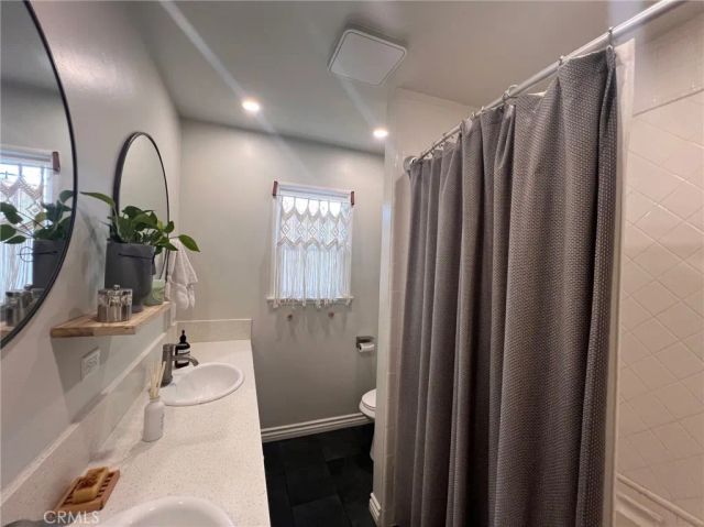 20933 Hemmingway Street, Canoga Park, CA 91304