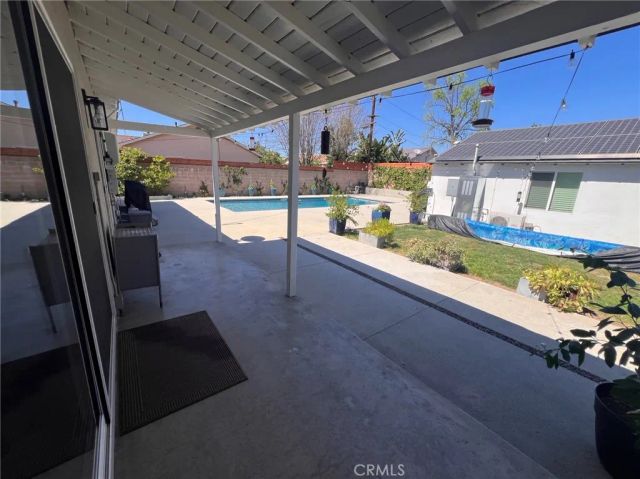 20933 Hemmingway Street, Canoga Park, CA 91304