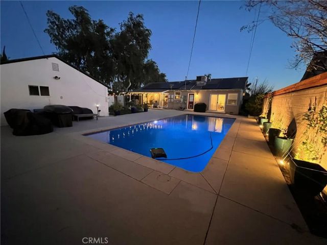 20933 Hemmingway Street, Canoga Park, CA 91304