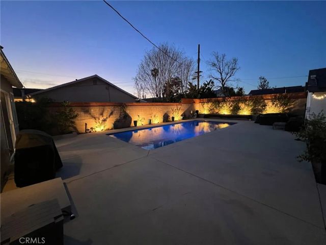 20933 Hemmingway Street, Canoga Park, CA 91304