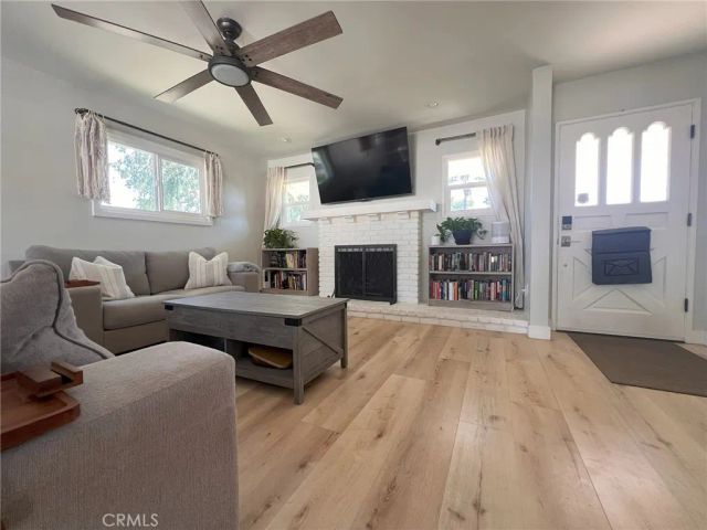 20933 Hemmingway Street, Canoga Park, CA 91304