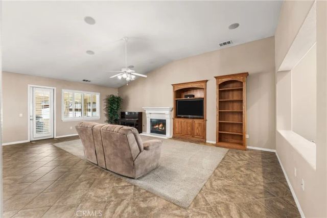 3724 Neola Way, Lancaster, CA 93536