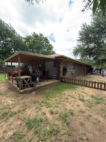 1515 Lindale Circle, Norman, OK 73069