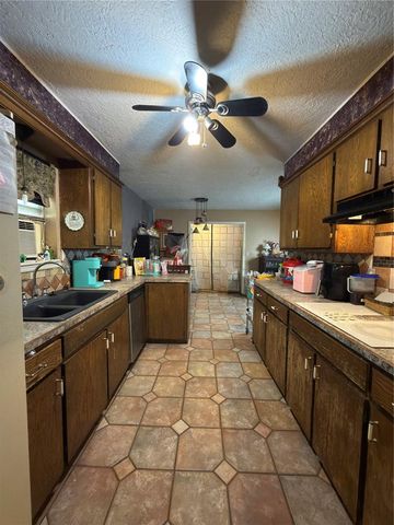 1515 Lindale Circle, Norman, OK 73069