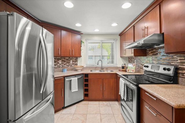 3847 Yorkshire Street 8, San Leandro, CA 94578